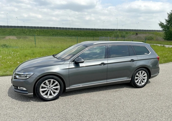 Volkswagen Passat cena 59999 przebieg: 246000, rok produkcji 2016 z Nowa Ruda małe 46